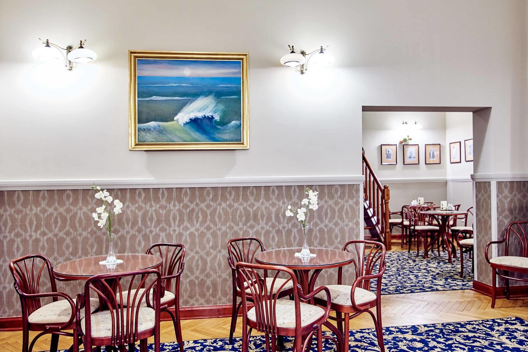 Hotel Jantar & By Zdrojowa 3*